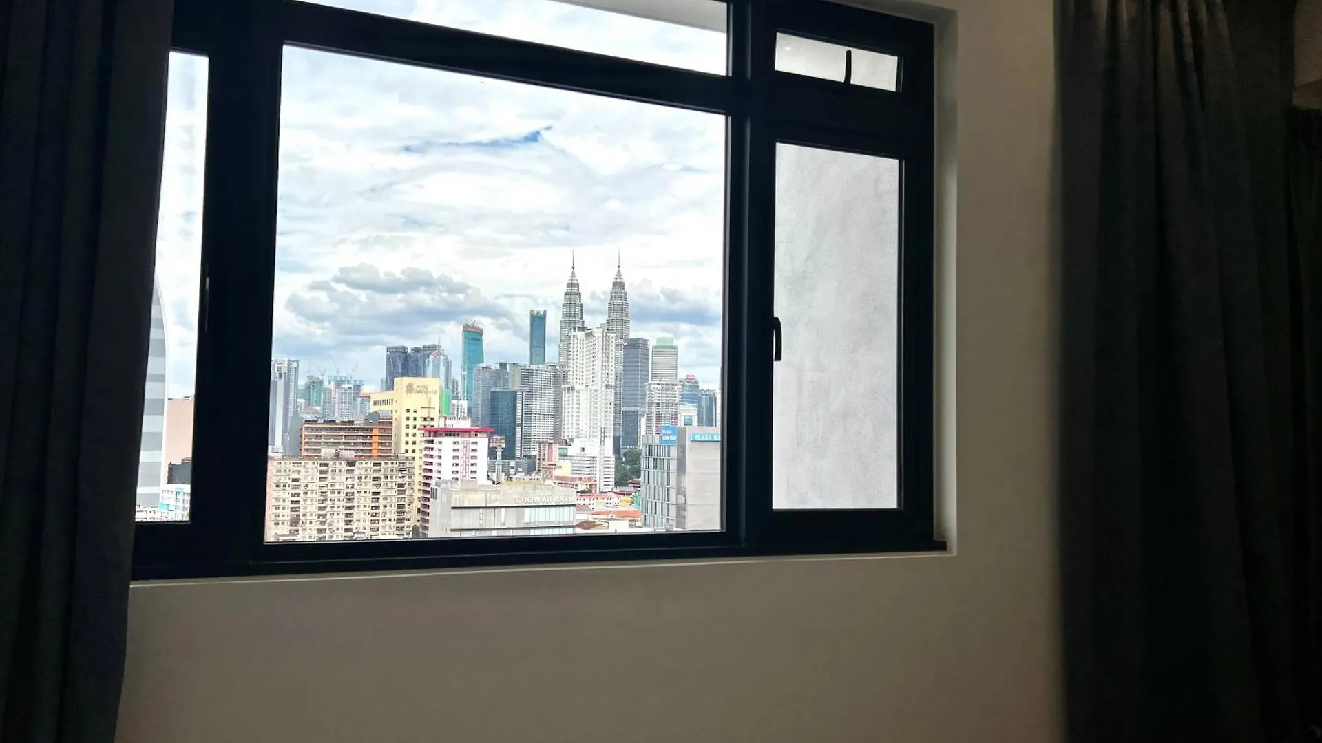 Chambers Luxury Suites Klcc Kuala Lumpur Apartmán